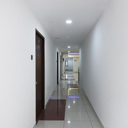 Capital O 63727 Mythri Hotel Maula Ali Exterior foto
